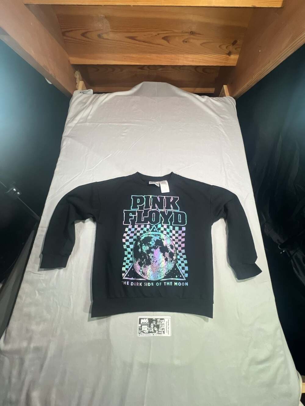Pink Floyd The Dark Side of the Moon Sweatshirt Size 10/12
